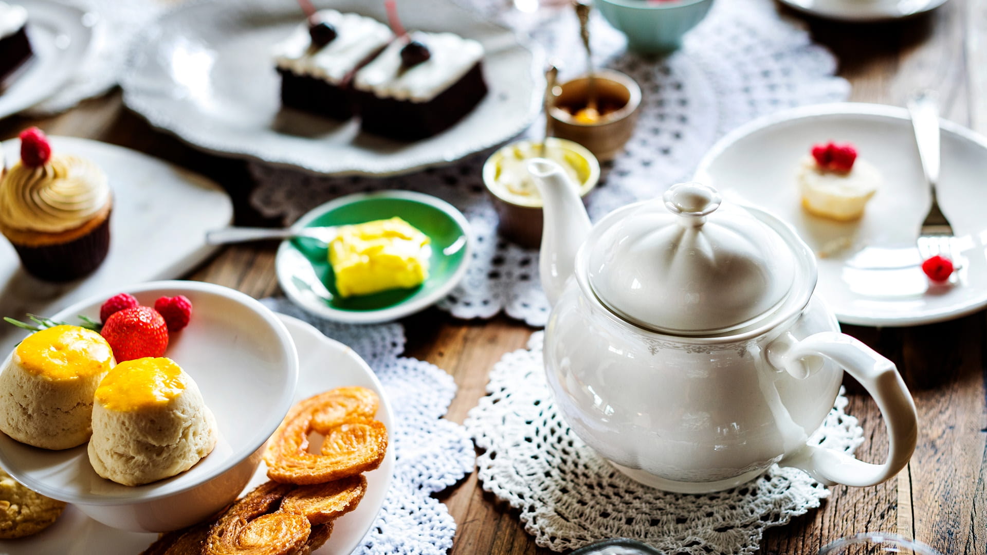 A beautifully laid tea time experience with scones and sweet treats at Oak Ray Summer Hill Breeze Nuwara Eliya