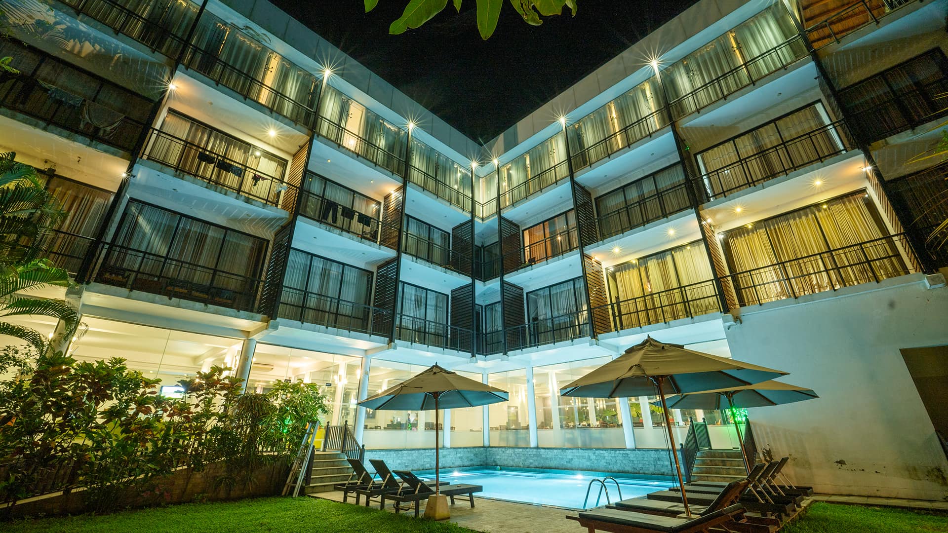 Overview of Raintree by Oak Ray Tissamaharama