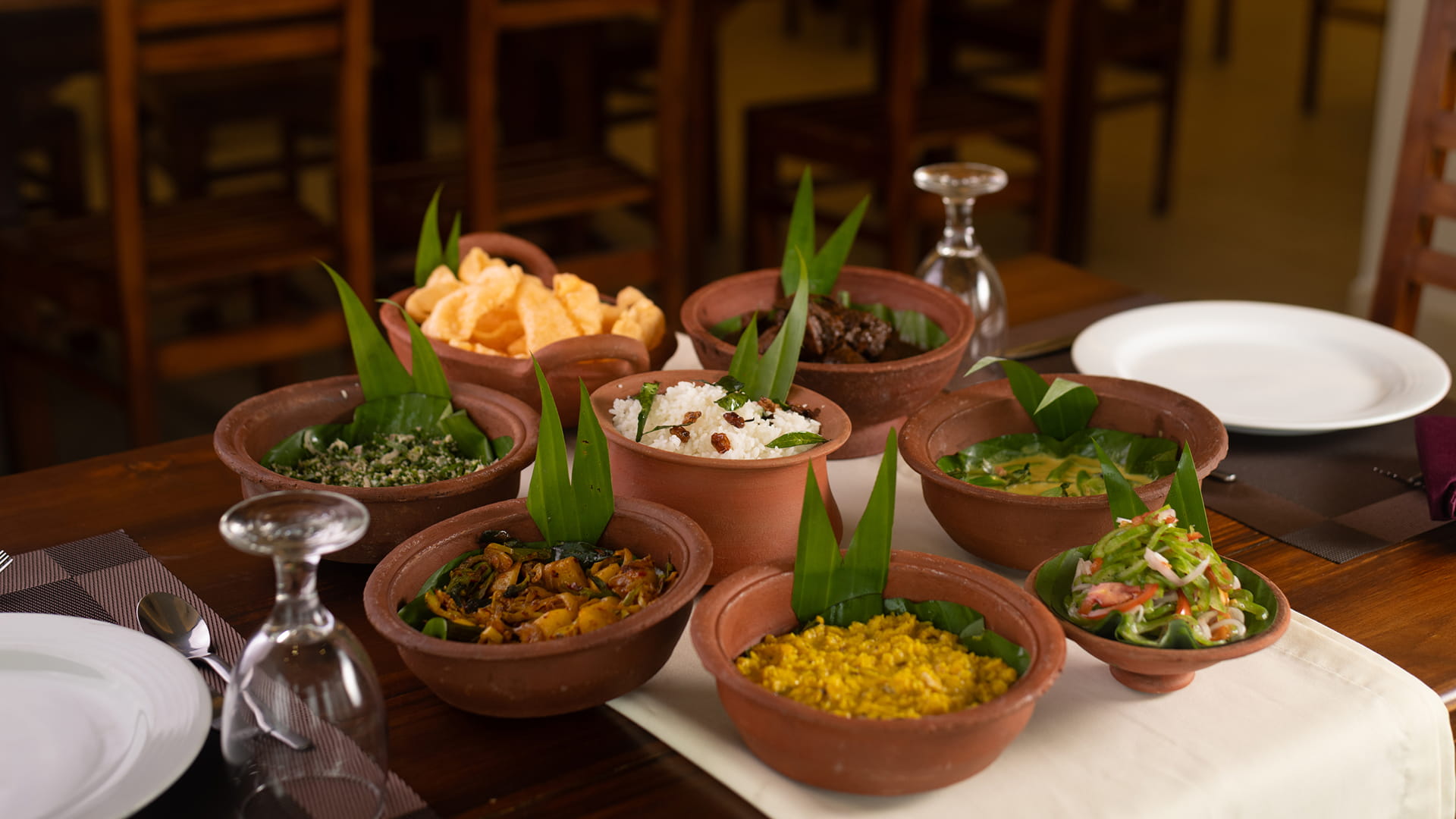 Rice and curry served in claypots